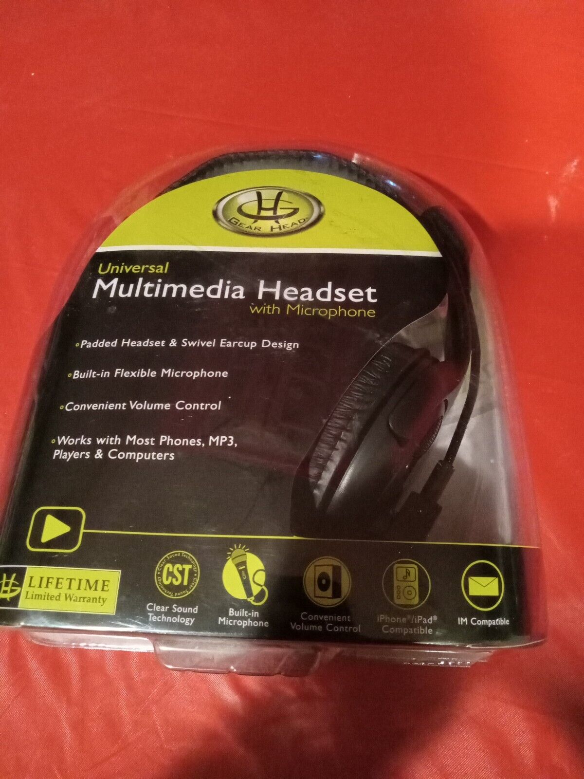 Gear Head Universal Multimedia Headset w/ Microphone Model AU3700S