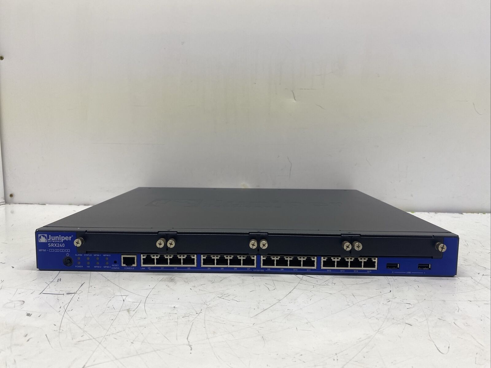Juniper Networks SRX240 Gateway Security Appliance w/ Power Cord *TESTED*