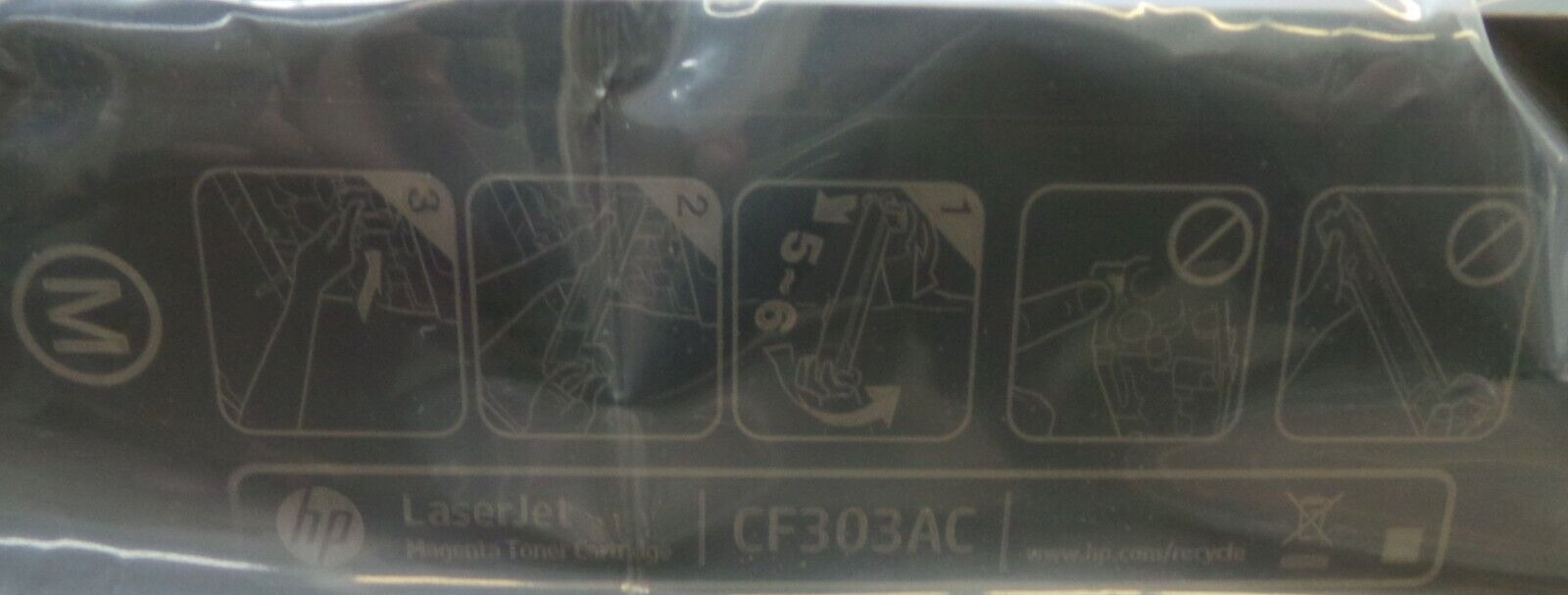HP CF303AC  827A Magenta Toner Cartridge M880z, New Sealed Beg