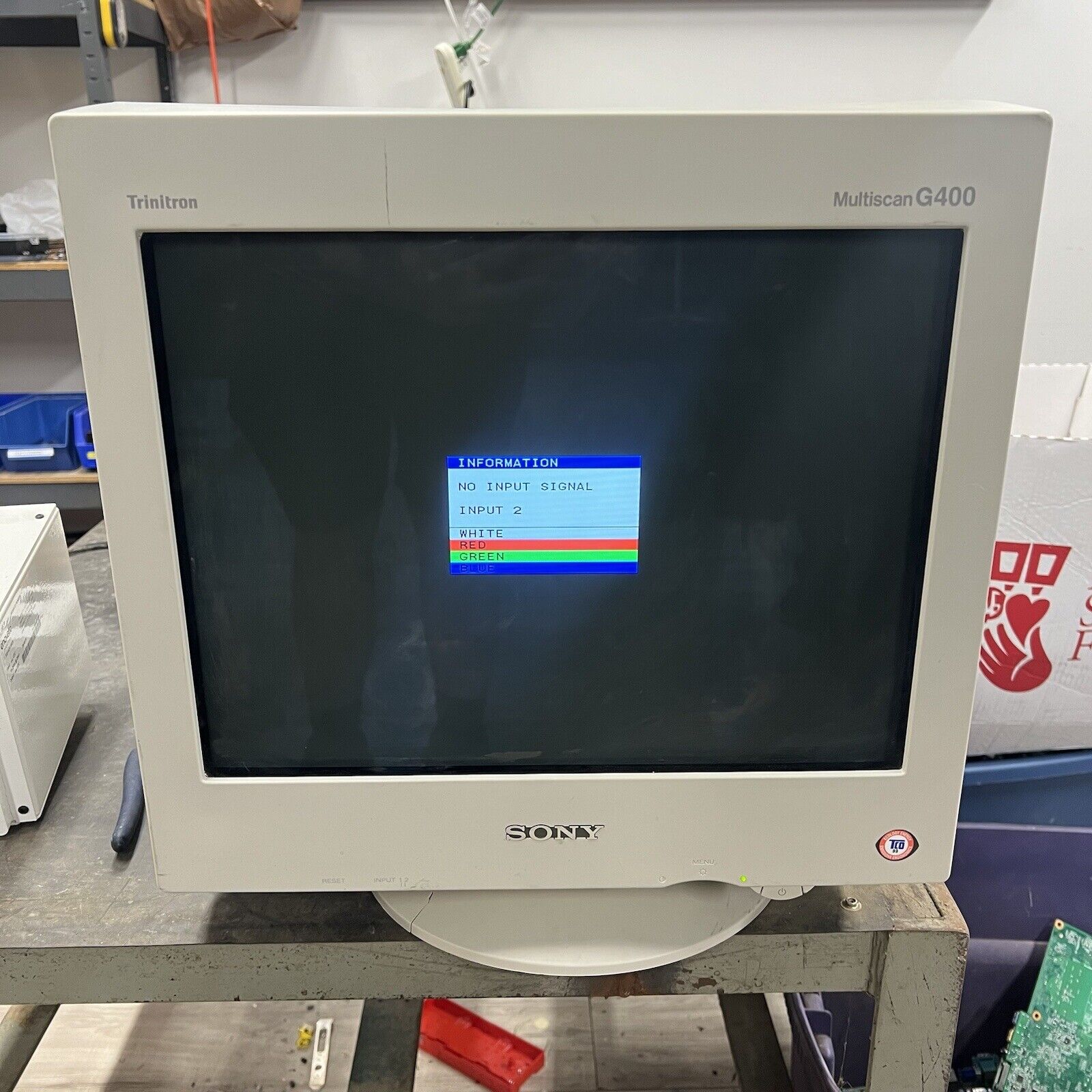 Sony Trinitron Multiscan CPD-G400 19” VGA CRT Monitor Retro Computer Display