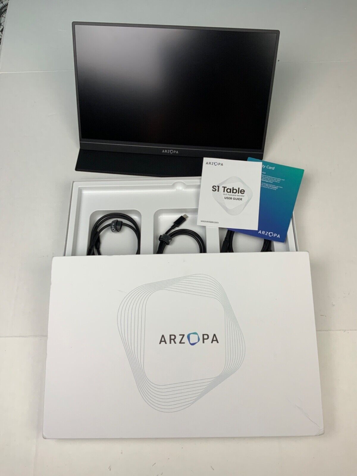 Arzopa Portable Laptop Monitor 15.6 in 1080P USB C HDMI Computer Display Case