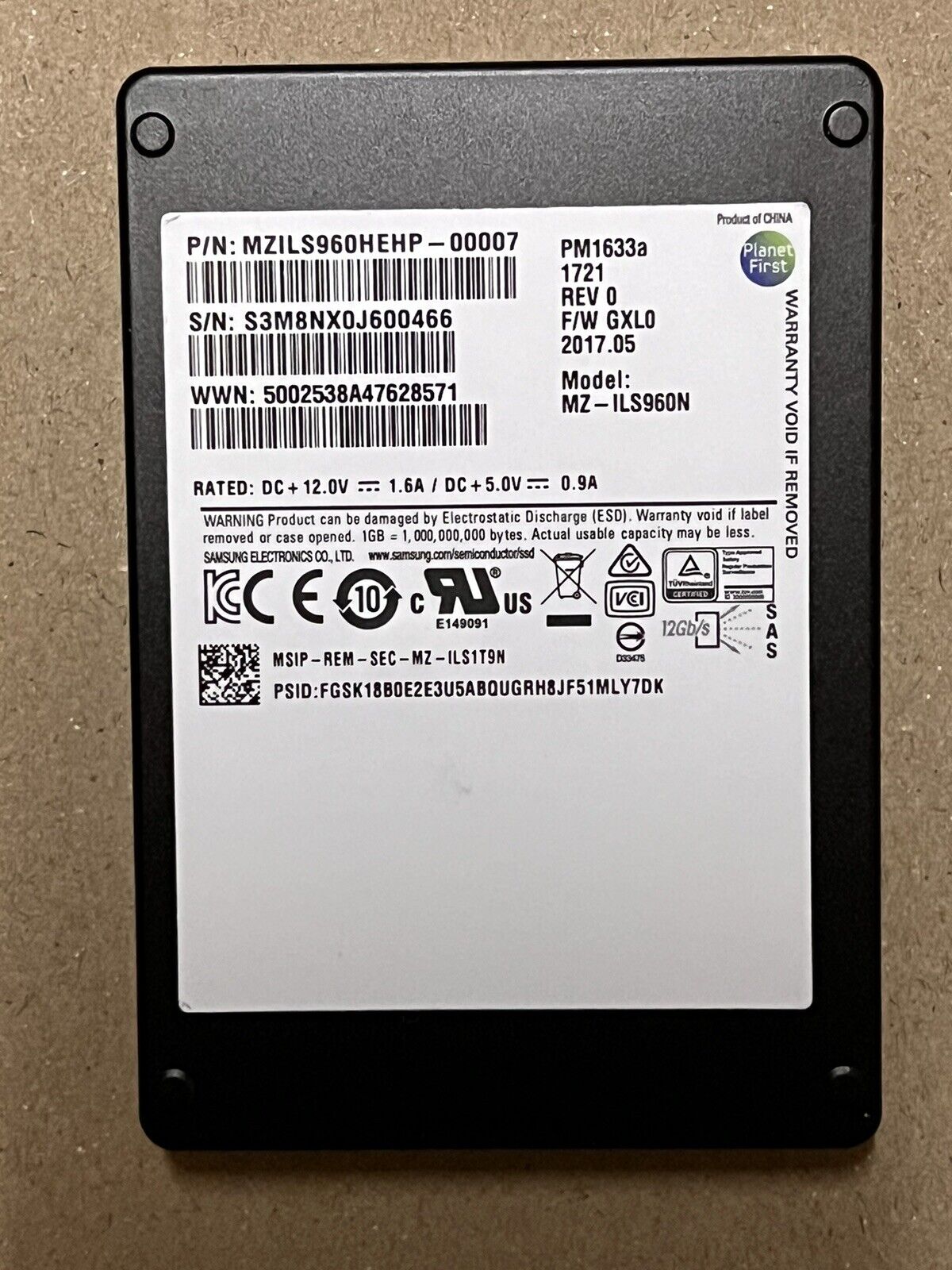 Samsung PM1633a 960GB TLC Enterprise 12G SAS SSD 2.5in