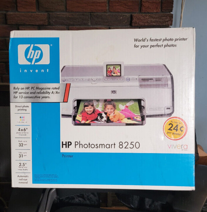 NEW HP Invent Hewlett Packard Photosmart 8250 Printer