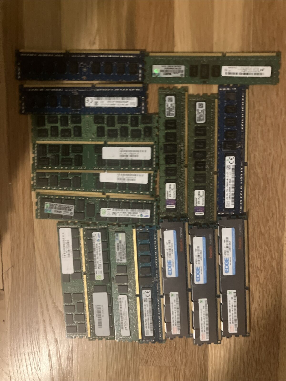 14x Hynix/samung/ Other HMT351R7CFR4A-H9 4GB PC3L-10600R DDR3 & 3x 4gb 2Rx4 PC3