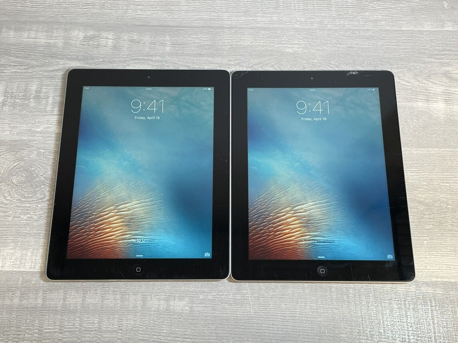 2x Lot Apple iPad 3rd Gen. 64GB, Wi-Fi, 9.7in - Black Read Description