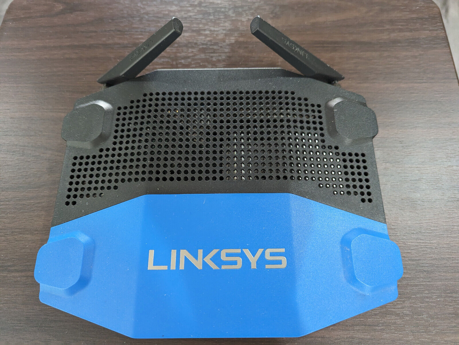 Linksys WRT1200AC 1200 Mbps 4-Port Gigabit Wireless AC Router
