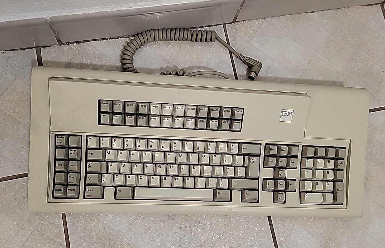 Vintage 1985, Square Gray Logo IBM Model M AT Clicky Spring Keyboard P/N:1390876
