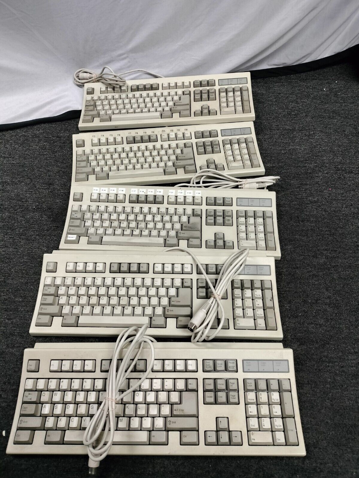 (LOT OF 5) VINTAGE NMB TECHNOLOGIES (RT5855T+) Keyboard