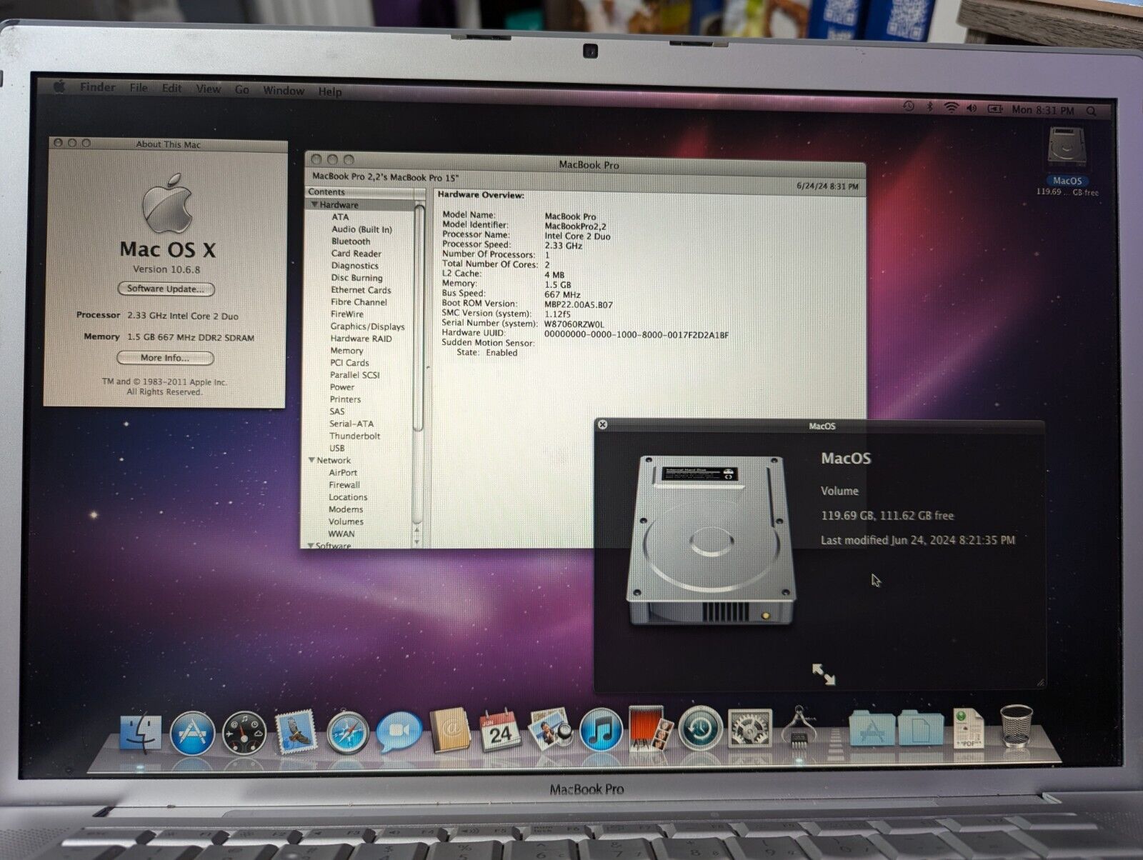 Vintage MacBook Pro 2,2 (2006) · Snow Leopard · 1½GB RAM · 120GB HDD NO•charger 