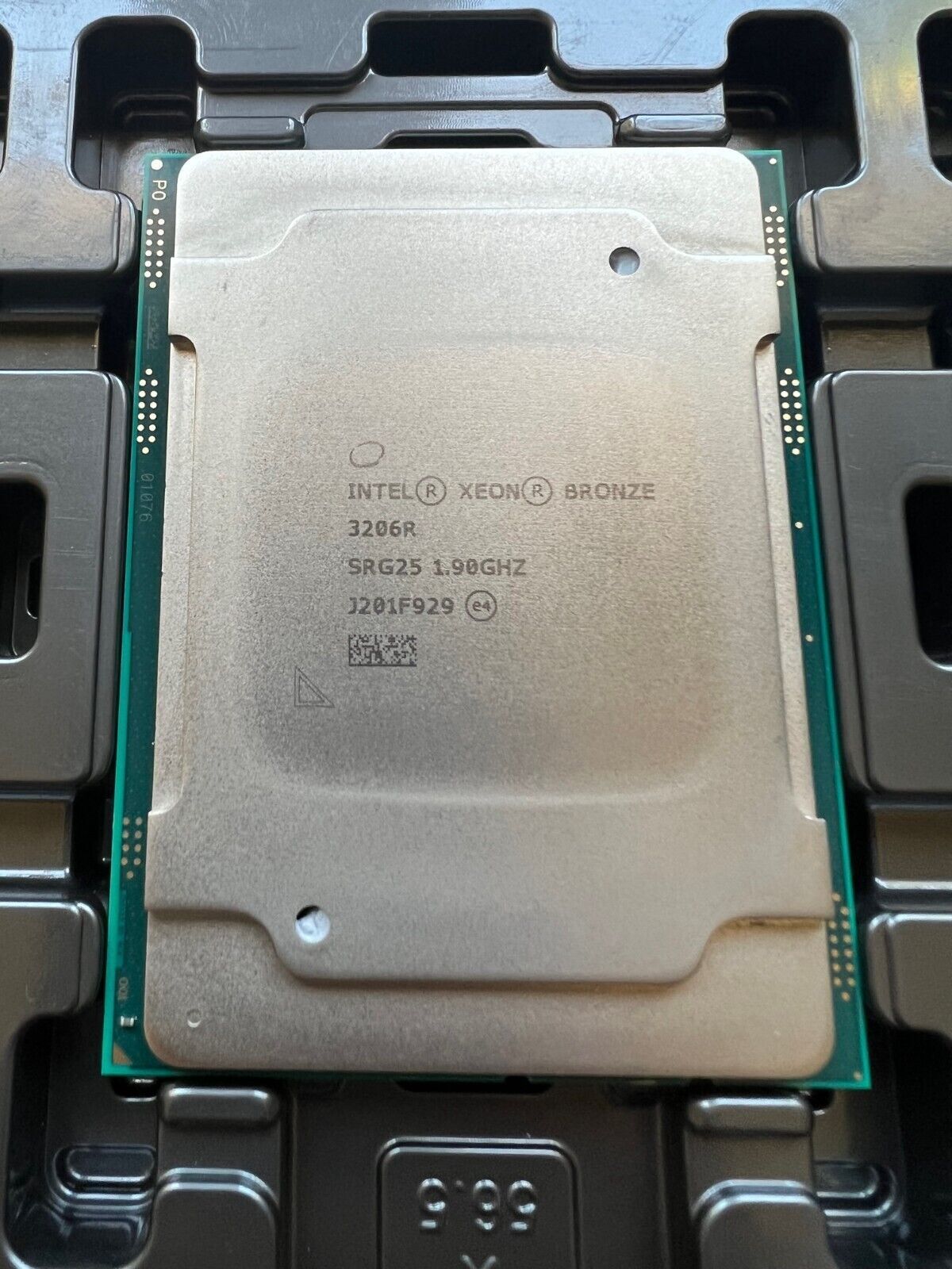 INTEL XEON BRONZE 3206R CPU PROCESSOR 8 CORE 1.90GHz 11MB L3 CACHE 85W SRG25