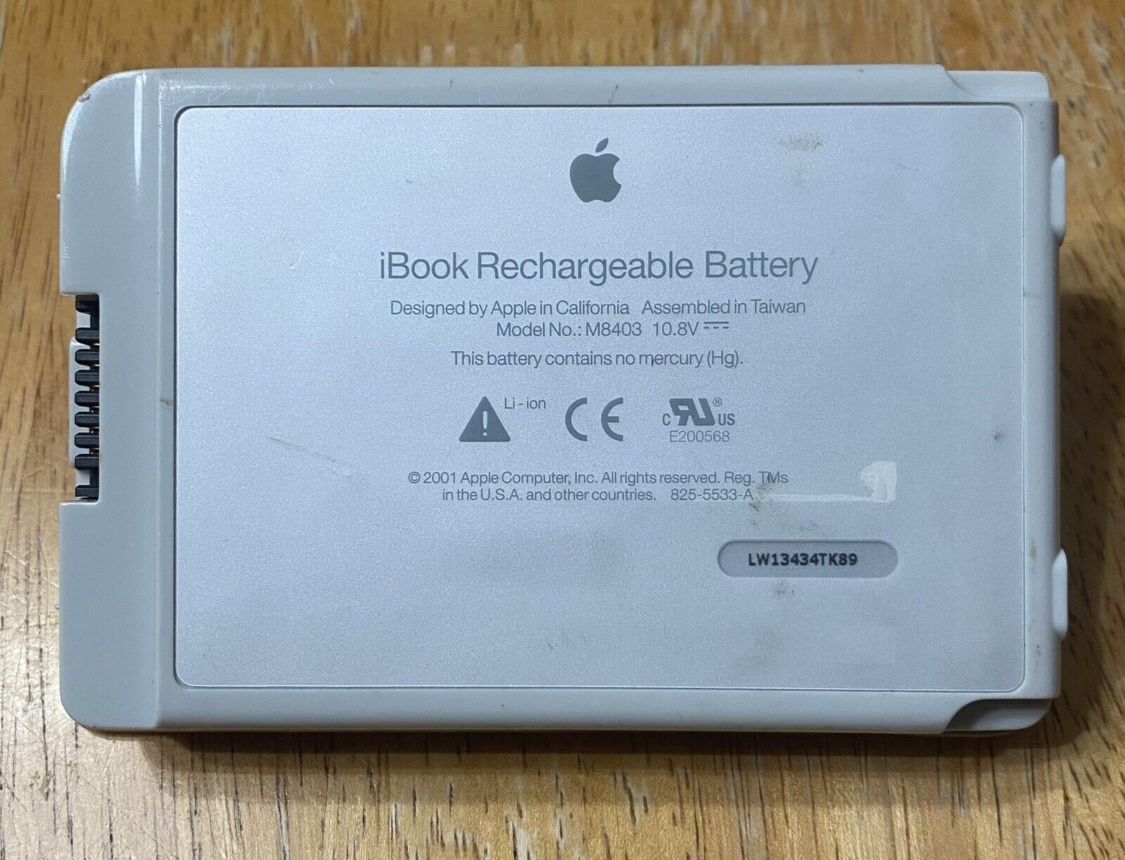 2001 Apple iBook Rechargeable Battery M8403 10.8V LW13434TK89 (UNTESTED AS IS)