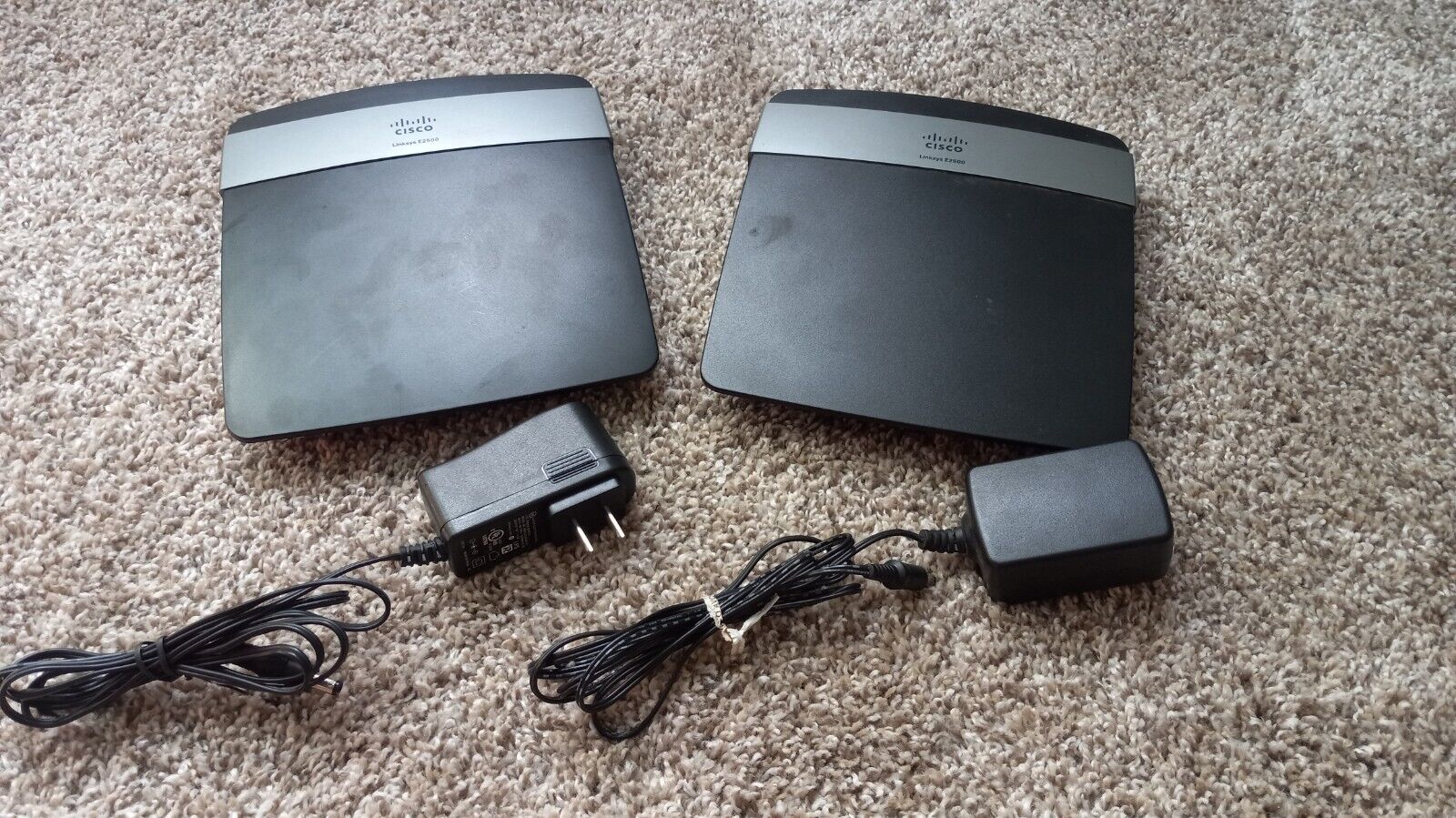 2 Linksys E2500 300 Mbps 4-Port 10/100 Wireless N Routers