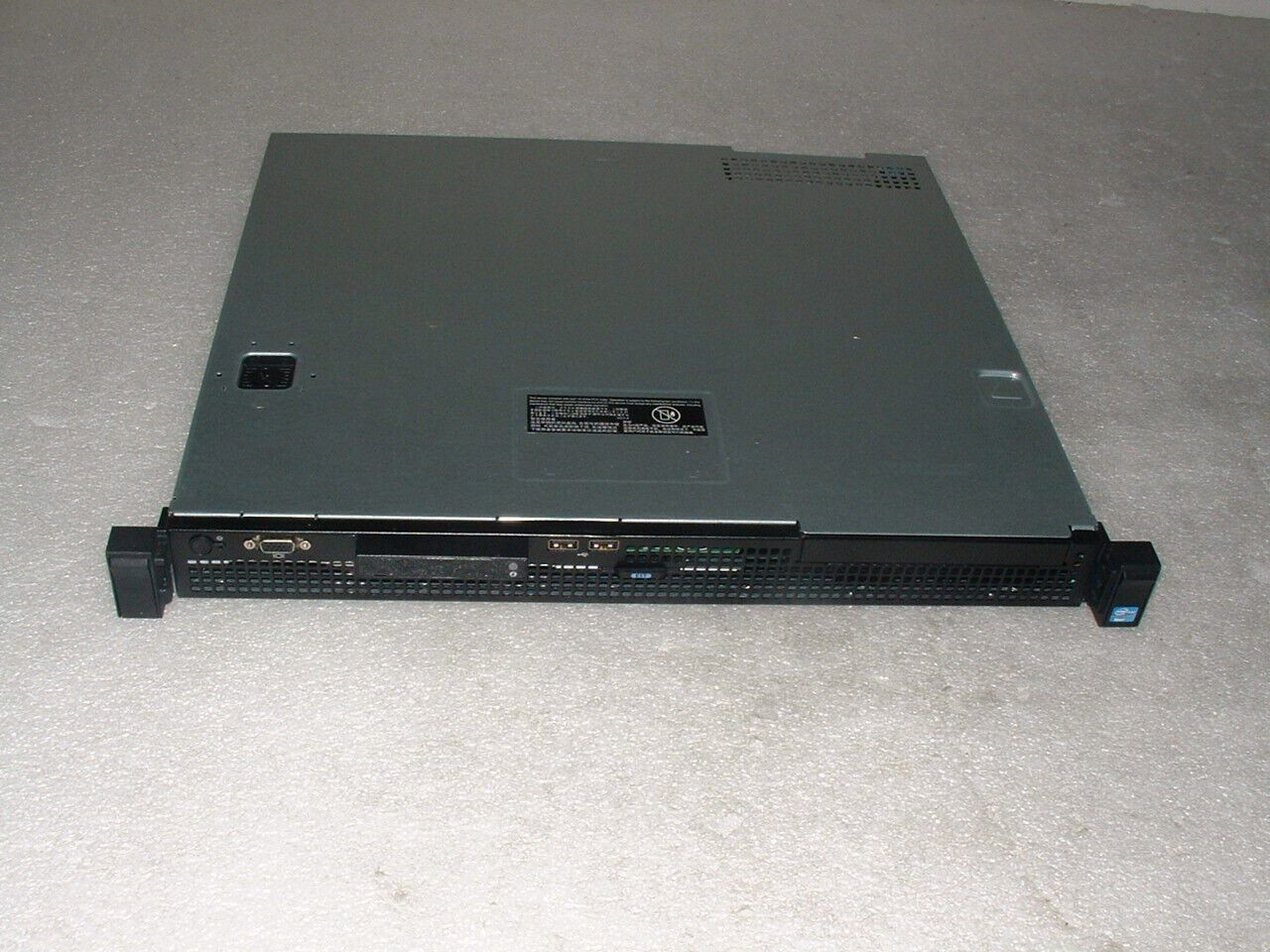 Dell Poweredge R220 Server Xeon E3-1271 v3 3.6ghz Quad Core / 8gb / 1x Tray