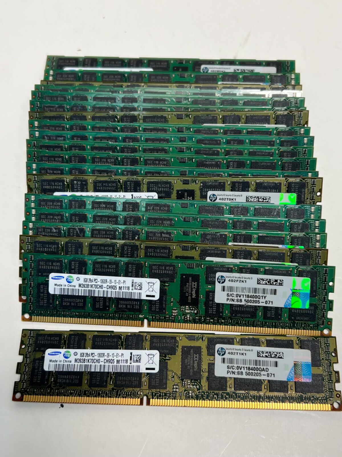 32GB 4x8GB PC3-10600R DDR3-1333MHz 2Rx4 Reg ECC Samsung M393B1K70CH0-CH9 RAM HVD