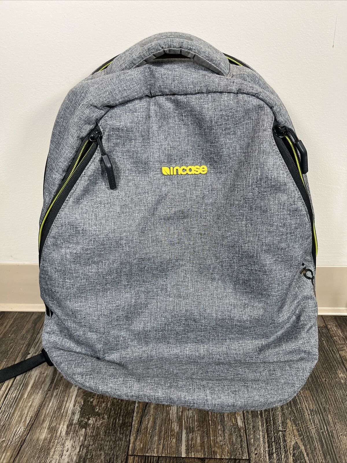 InCase City Compact Backpack Gray Case Carrying