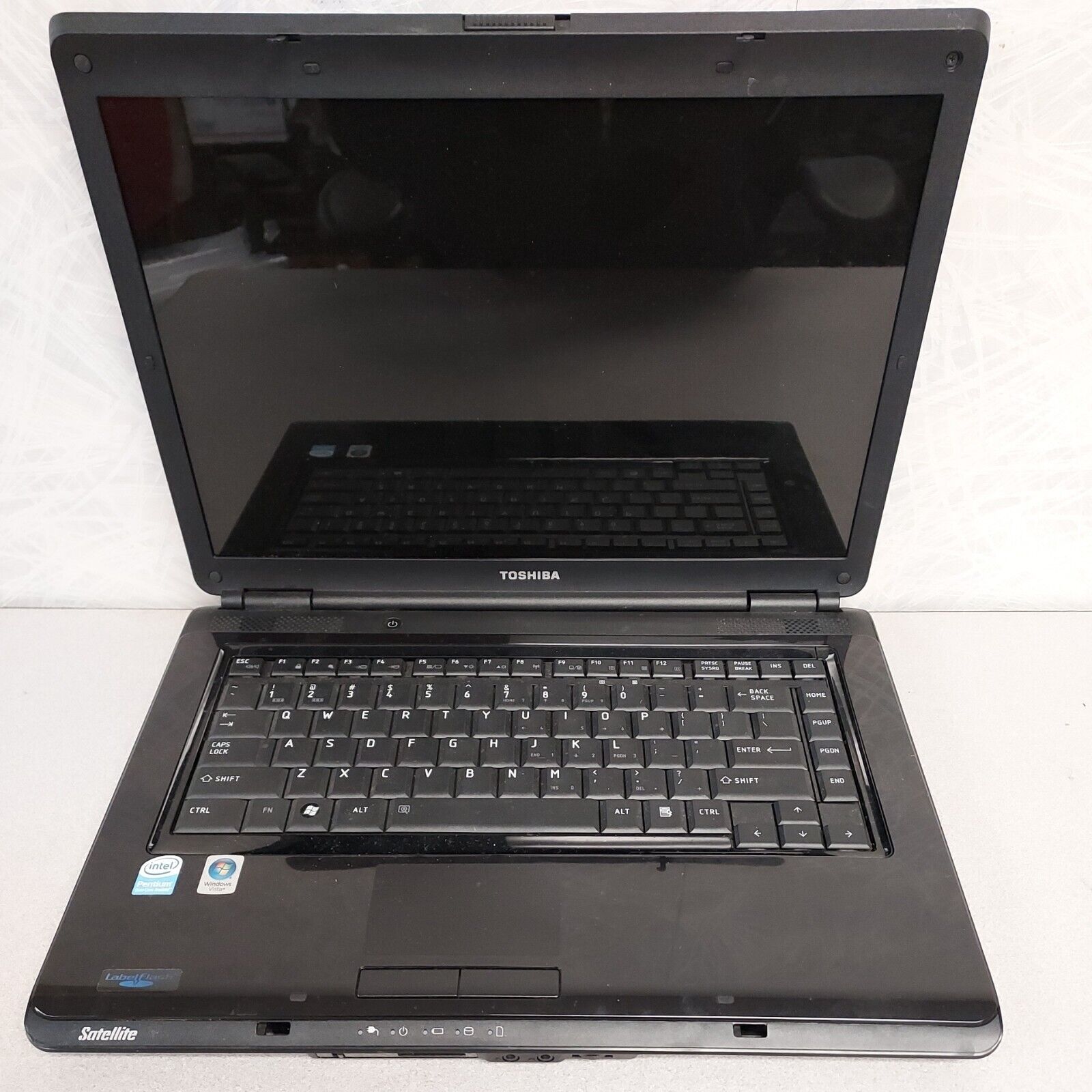 Toshiba L305-S5891 Laptop - Pentium T3200 - NO RAM/HDD - PARTS