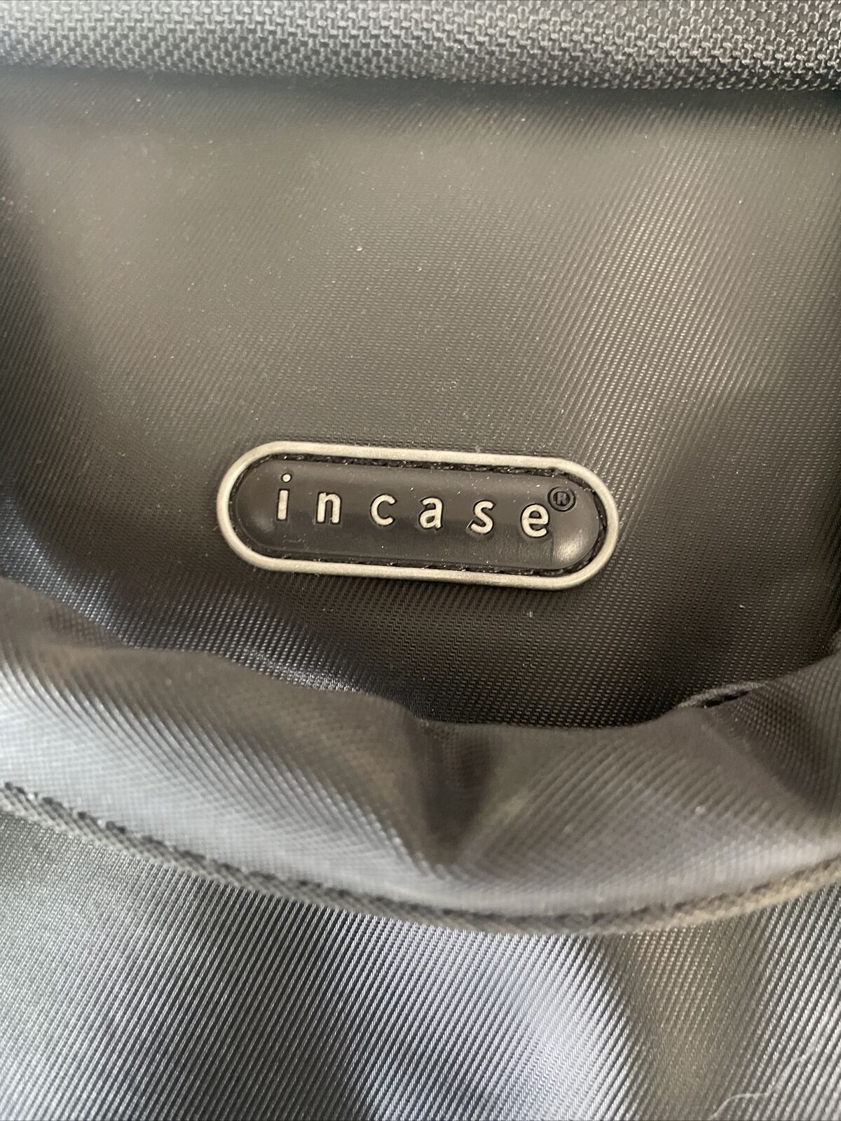 Incase Notebook Laptop Computer Black Bag Shoulder Carrying Messenger 15.5x 13