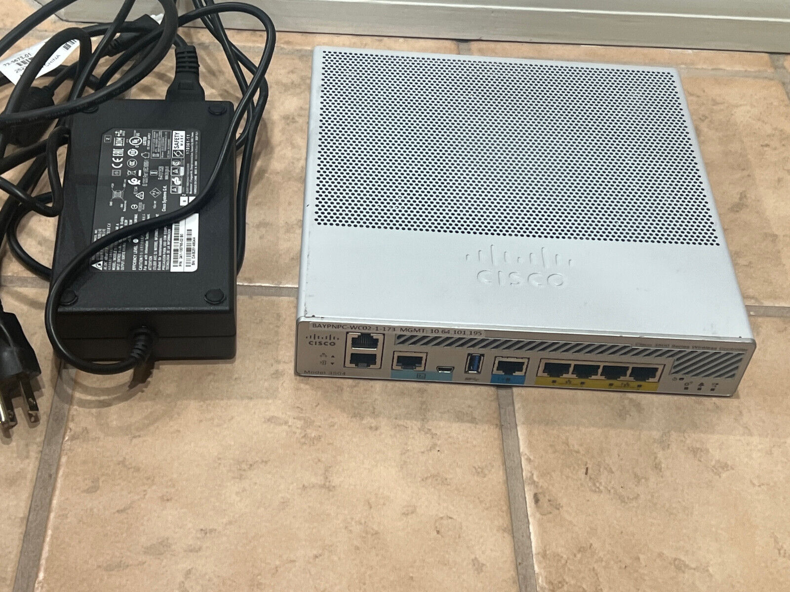 Cisco 3504 Wireless LAN Controller with Power Adapter AIR-CT3504-K9