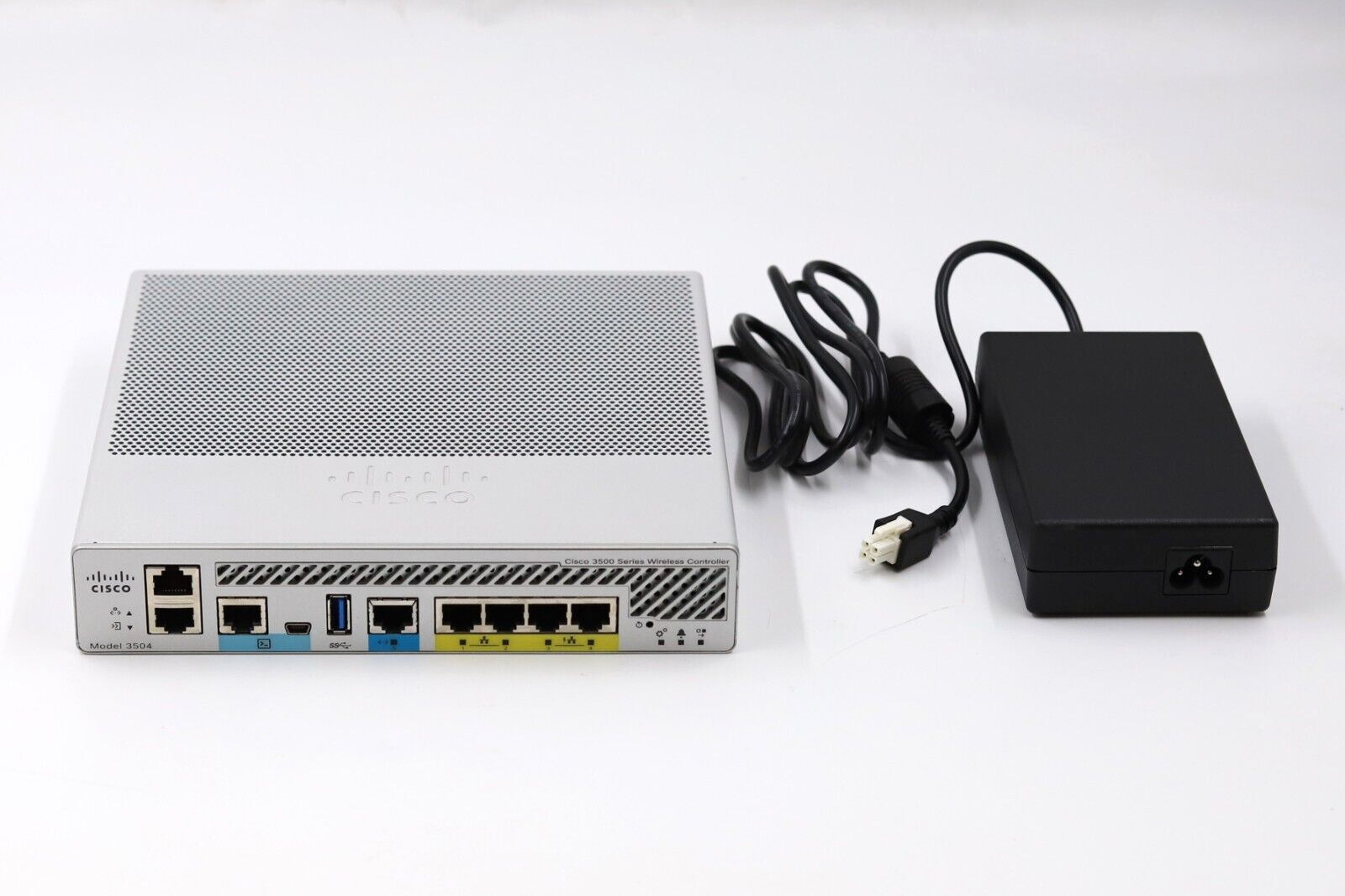 Cisco 3504 4-Port Wireless LAN Controller With Adapter P/N: AIR-CT3504-K9 Tested