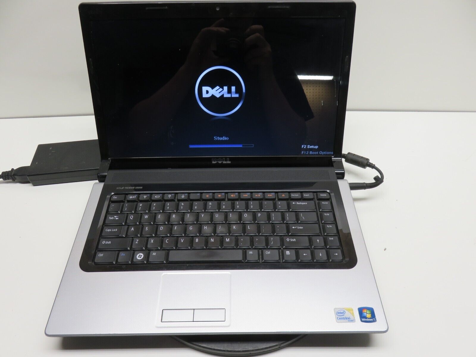 Dell Studio 1555 Laptop Intel Core 2 Duo T6600 4GB Ram No HDD or Battery