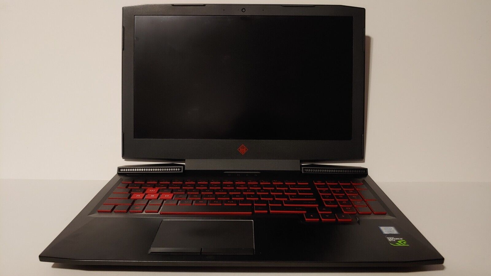 HP Omen 15-ce015dx Lab Top - For Parts Only 