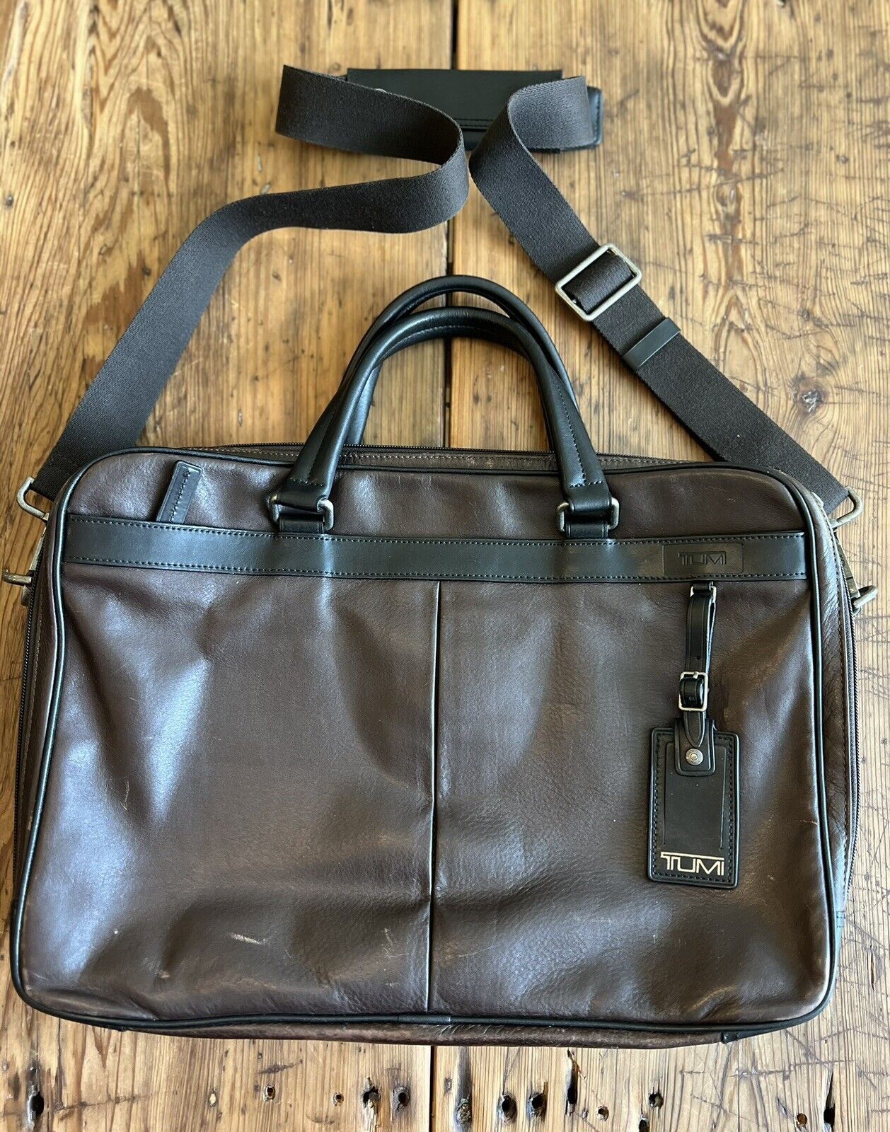 Tumi Berwick Double Zip Briefcase Laptop Bag Brown Leather 69730CHO2