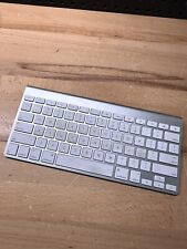 (L) Apple A1314 Wireless Keyboard with Bluetooth for iMac / Mac / iPad picture