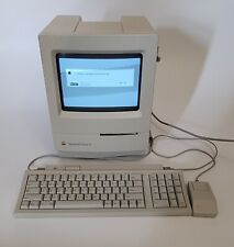 Apple Macintosh classic II 1991 Model number M4150 picture