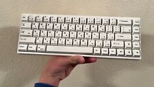 custom mechanical keyboard 65, white aluminum case, katakana keycaps picture