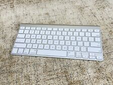 Apple A1314 Wireless Bluetooth Keyboard - Silver  Clean / Tested / Working picture