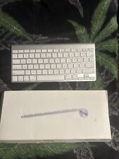 Apple A1314 Wireless Keyboard - Silver (MC184LL/B)  picture