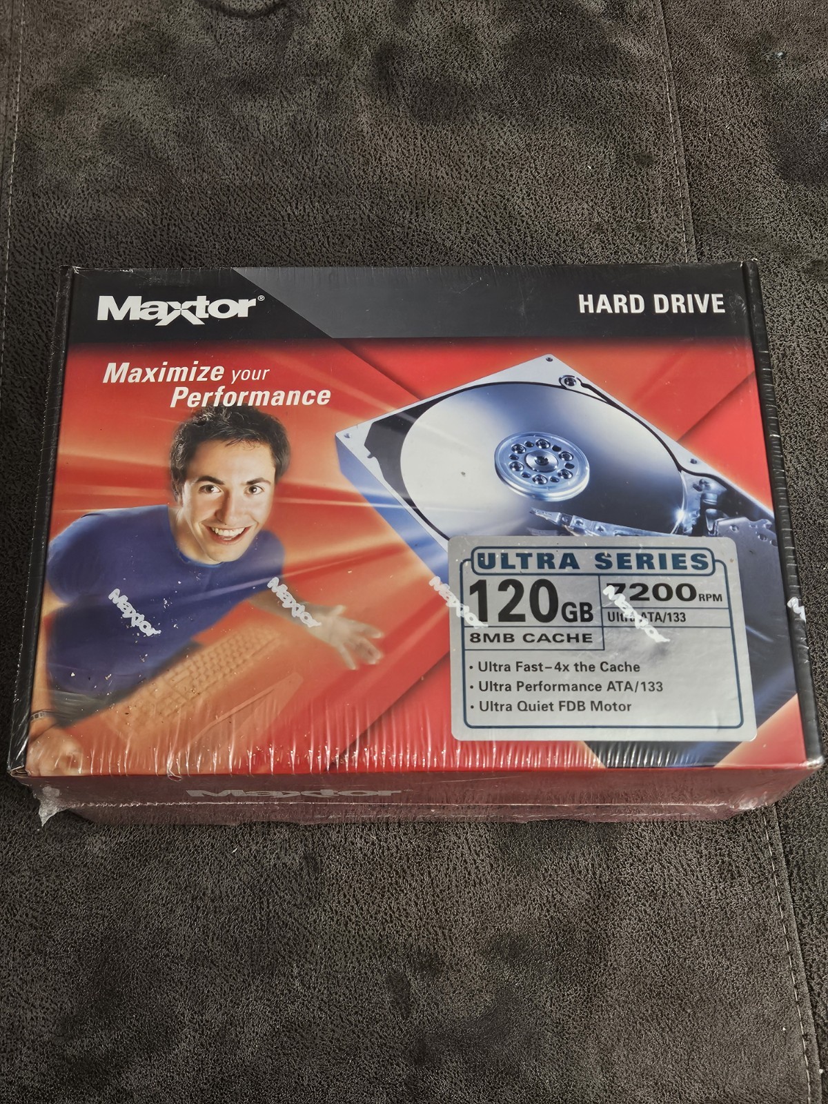 Maxtor Ultra Series 120GB 7200RPM 8MB ATA-133 3.5in Internal Desktop HDD