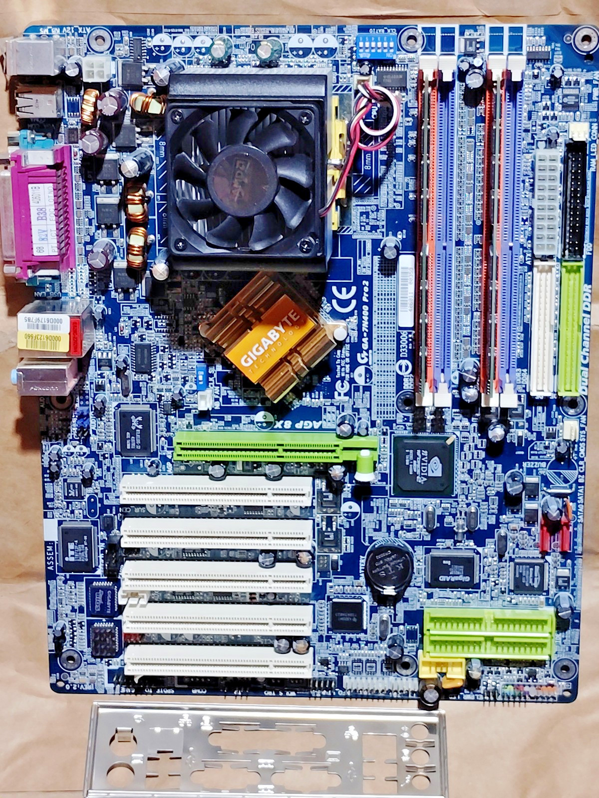 RARE GIGABYTE GA-7N400 Pro2 nForce2 Motherboard w/ AMD Athlon XP 2800+, RAM, I/O
