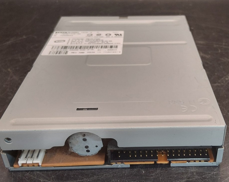 TEAC FD-235HG 3.5 Inch 193077C6-35 INTERNAL FLOPPY DISC DRIVE