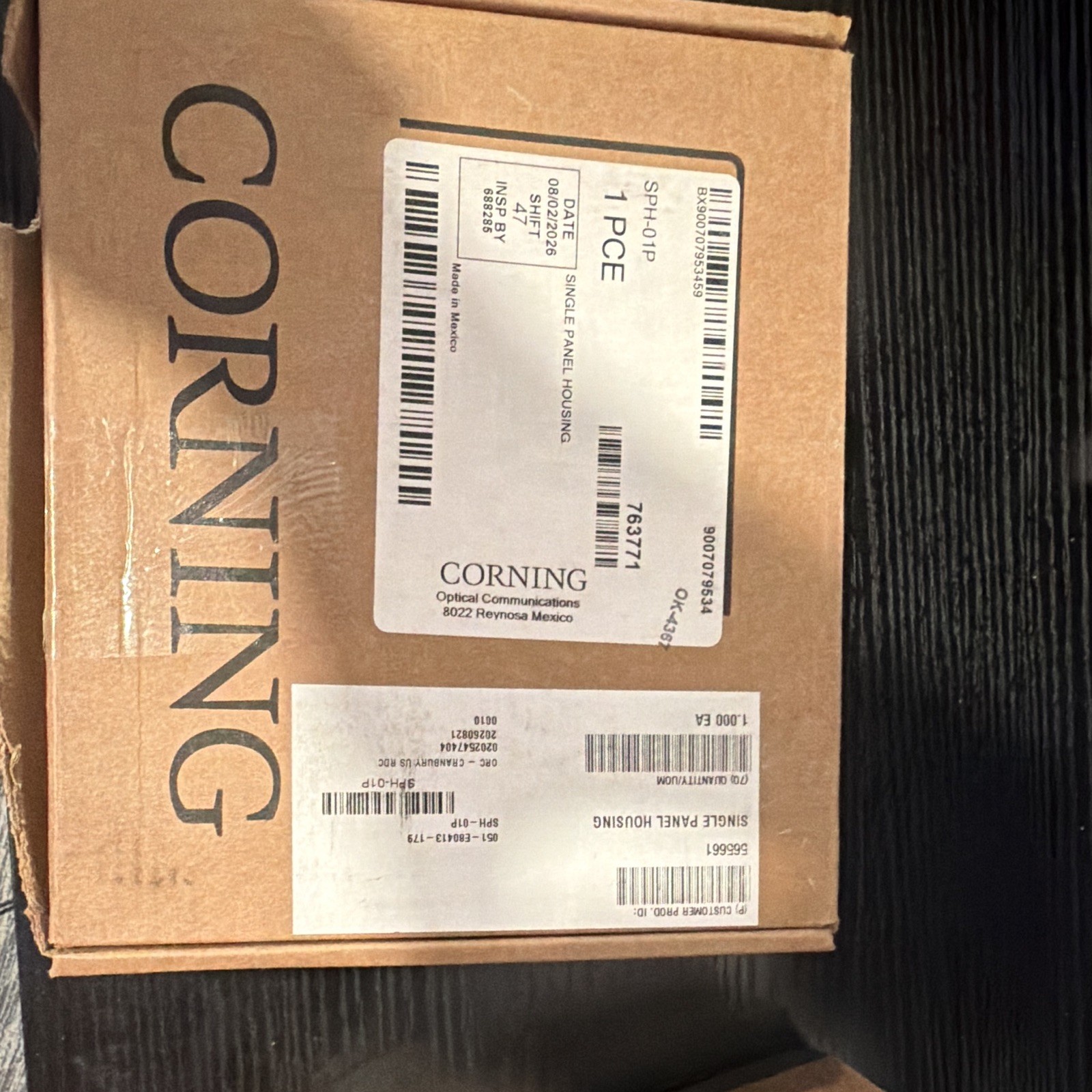 Corning LANscape SPH-01P Single-Mode Single Panel Housing, Black, Raw Fiber