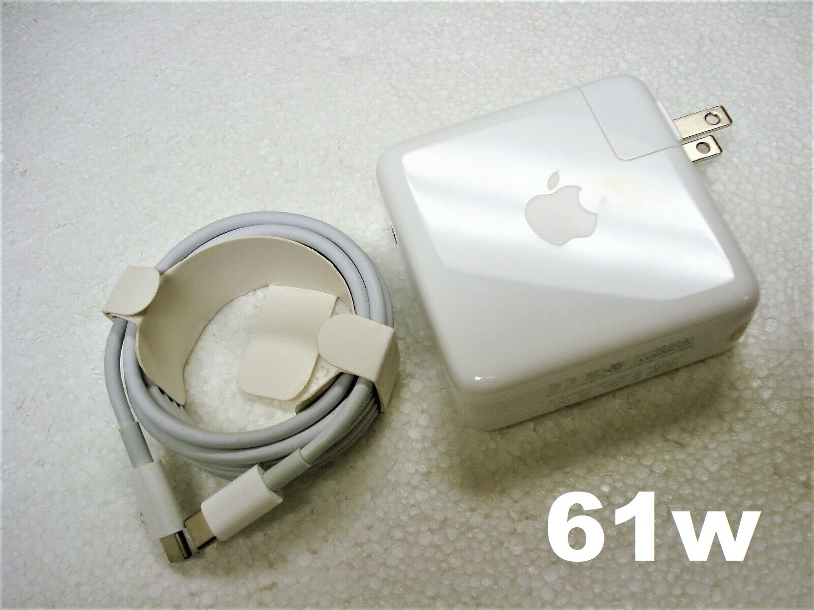 NEW OEM 2017 2018 2019 APPLE 13" MacBook Pro Touch Bar 61W Charger + USB-C A1718