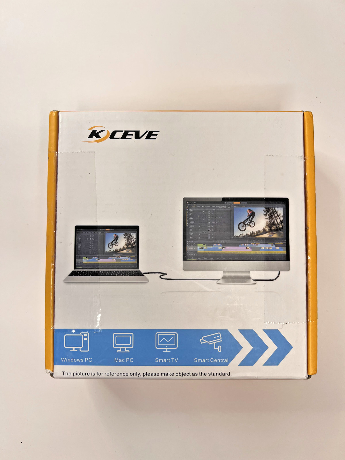 K ceve 2 port USB-c KVM Switcher, Model KC-KVM201TCC Plug and Play (untested)