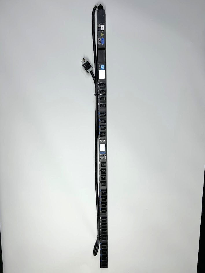 Chatsworth P5-1F0A1 eConnect Switched PDU 24 C13 200-240V 24A L6-30P Zero U