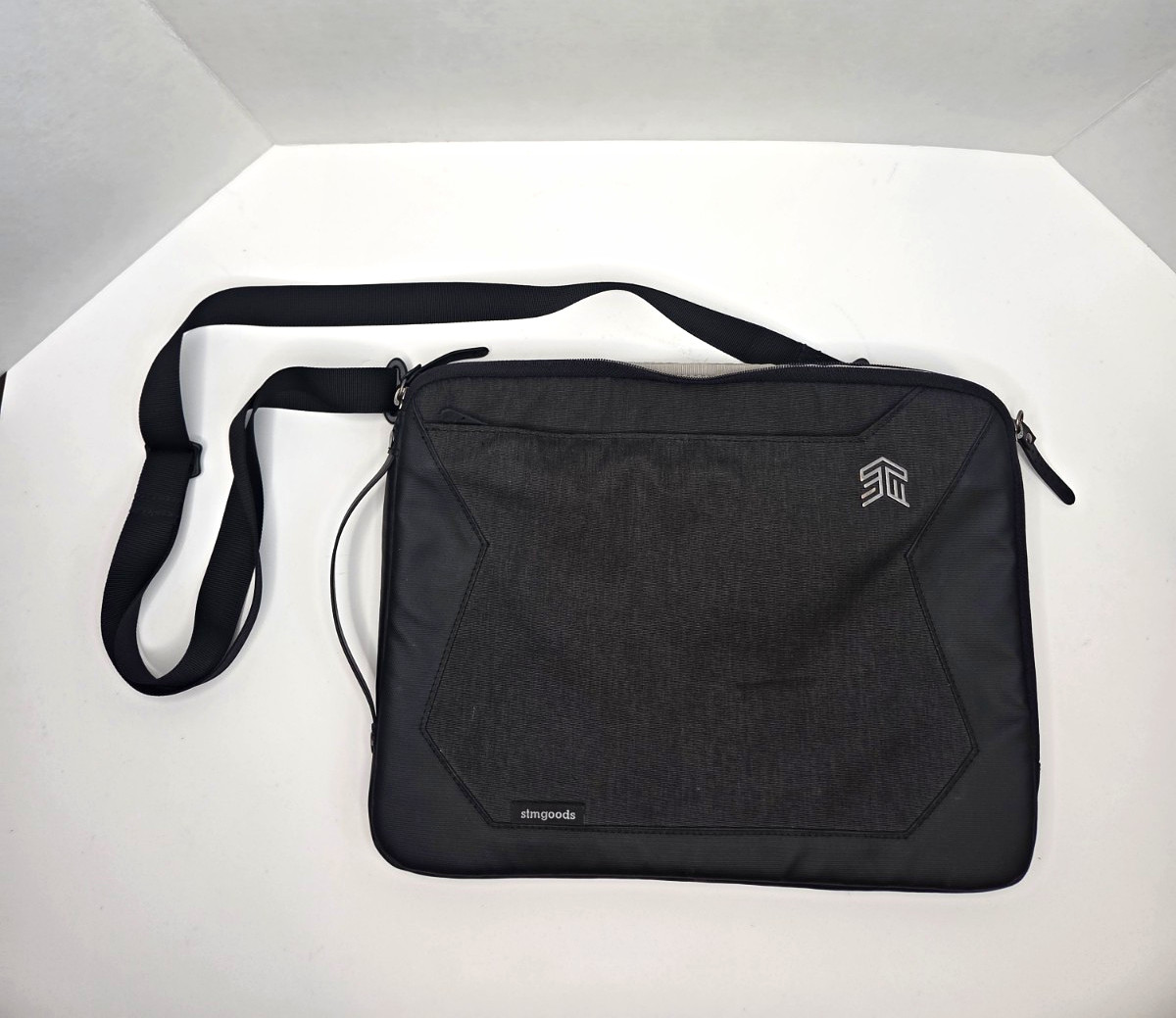 STM stmgoods Padded 13 in Laptop Shoulder/Messenger Bag Polyester Black/Gray