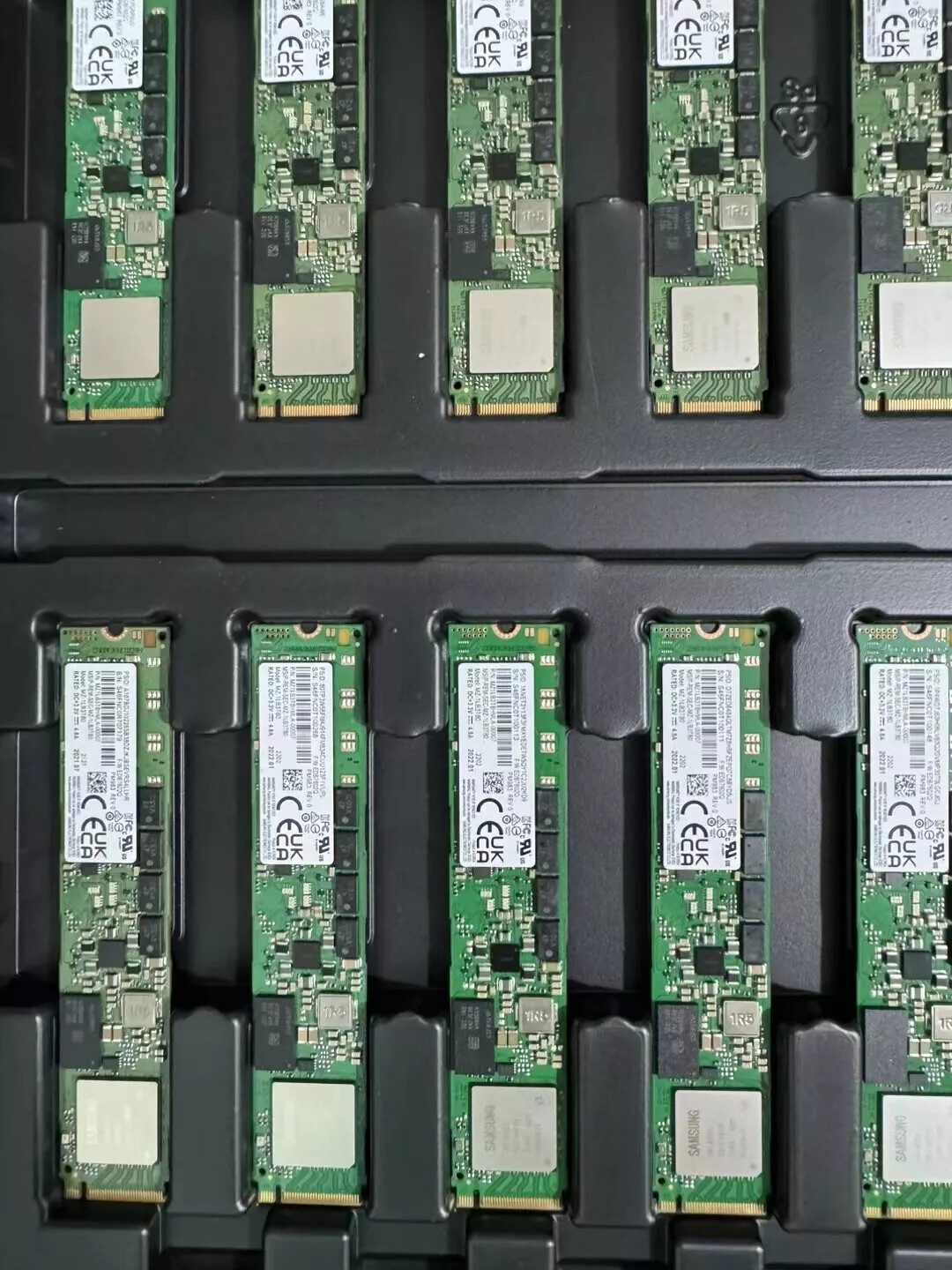 Samsung PM983 3.84TB M.2 SSD 22110 NVMe PCIe MZ-1LB3T80 MZ1LB3T8HMLA-00007