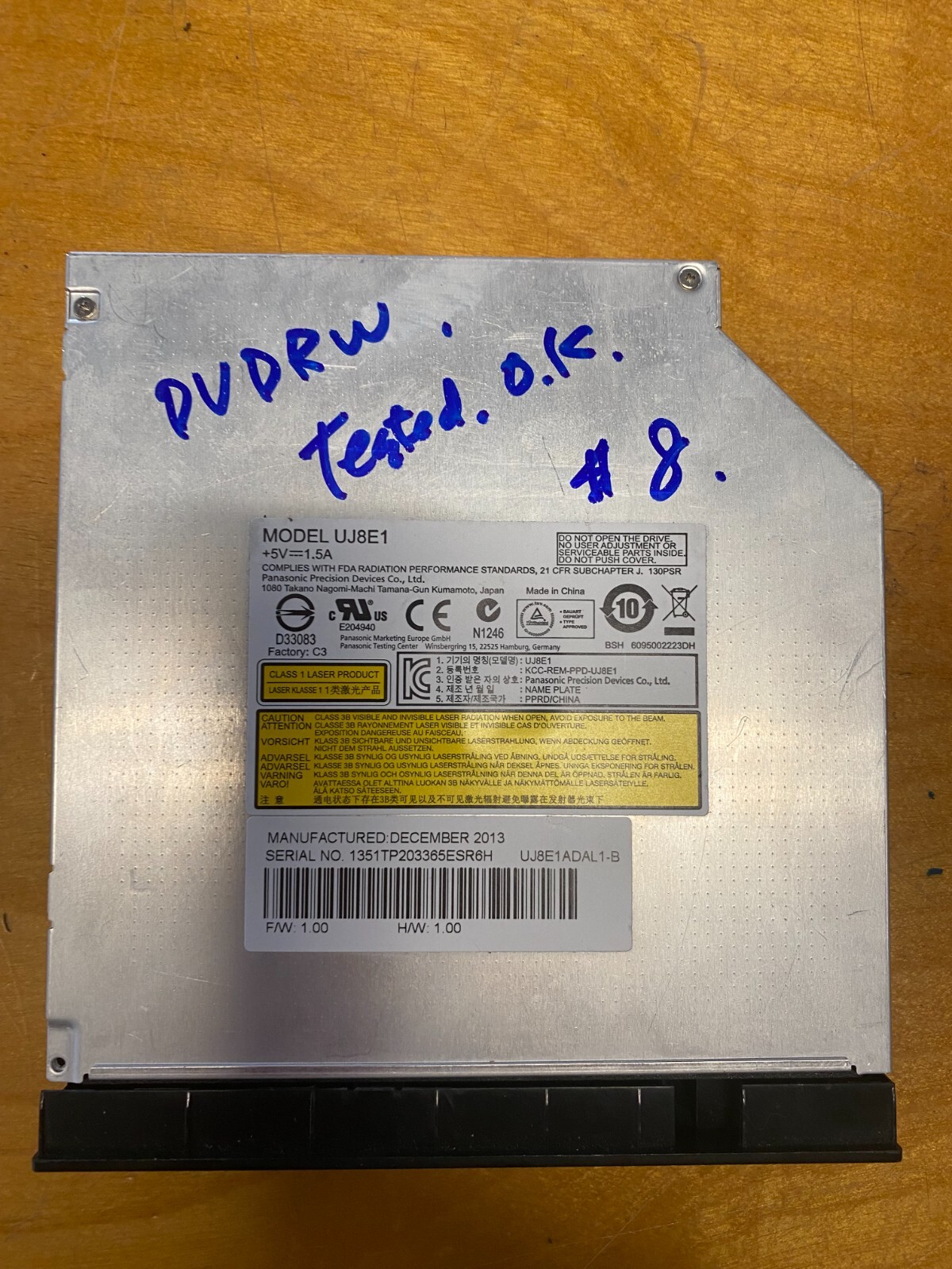 PANASONIC UJ8E1 sata dvdrw/cdrw
