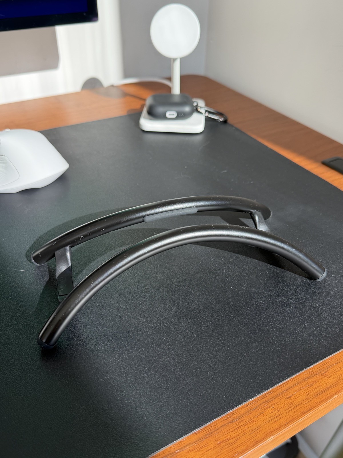 Twelve South BookArc Flex Vertical MacBook Laptop Stand Black TS-2262 Excellent