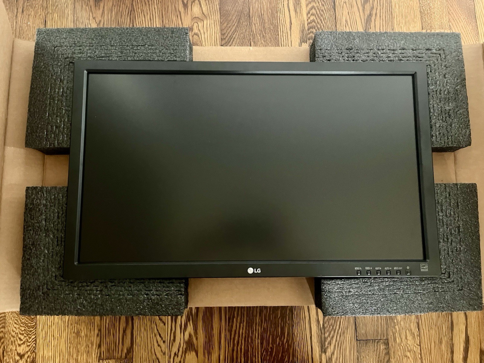 LG 24MB35DM-B 24” Full HD LED Monitor – 1080p, VGA/DVI – With Stand & Cables