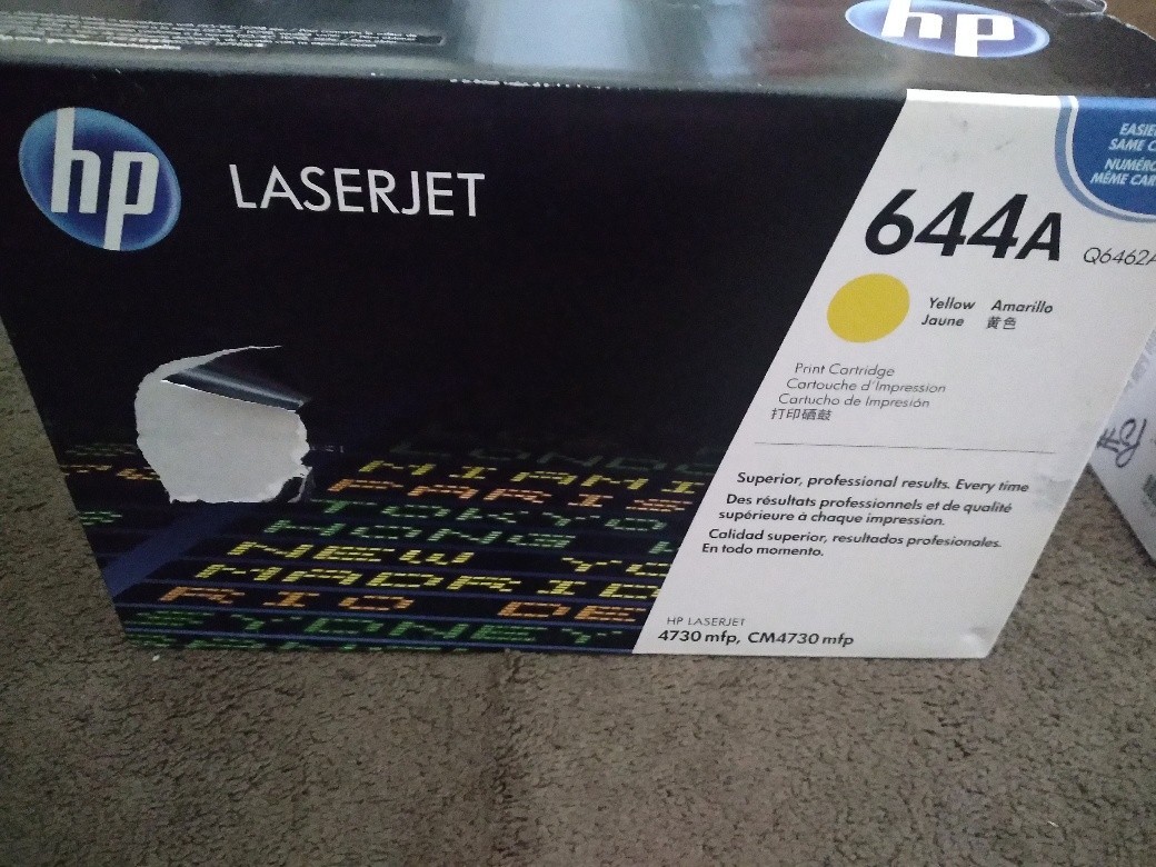 HP 644a  yellow  Toner Q6462A  OEM Fast Ship NEW Unopened sealed