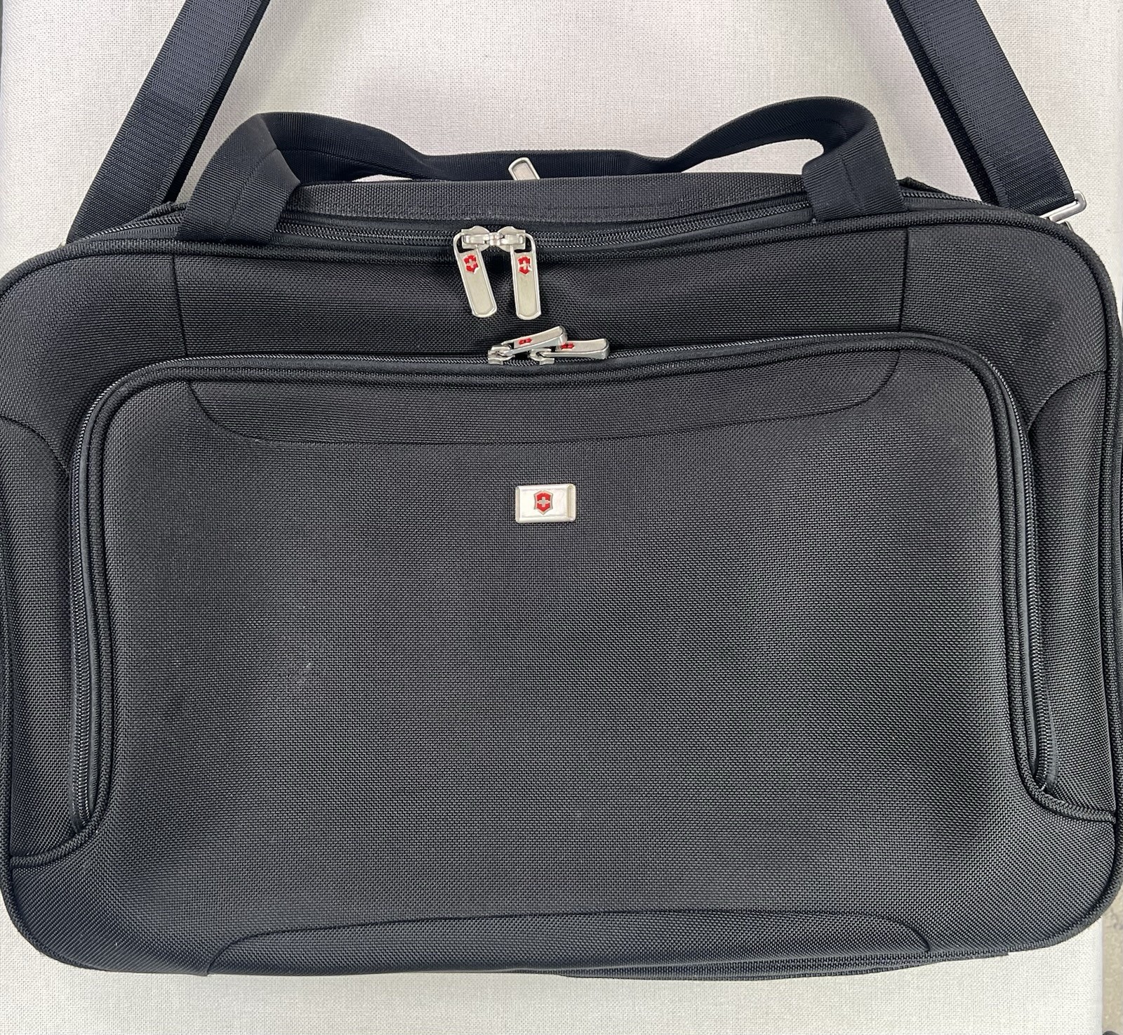 Victorinox Werks Professional 2.0 2-Way Carry Laptop Bag, Briefcase or Backpack