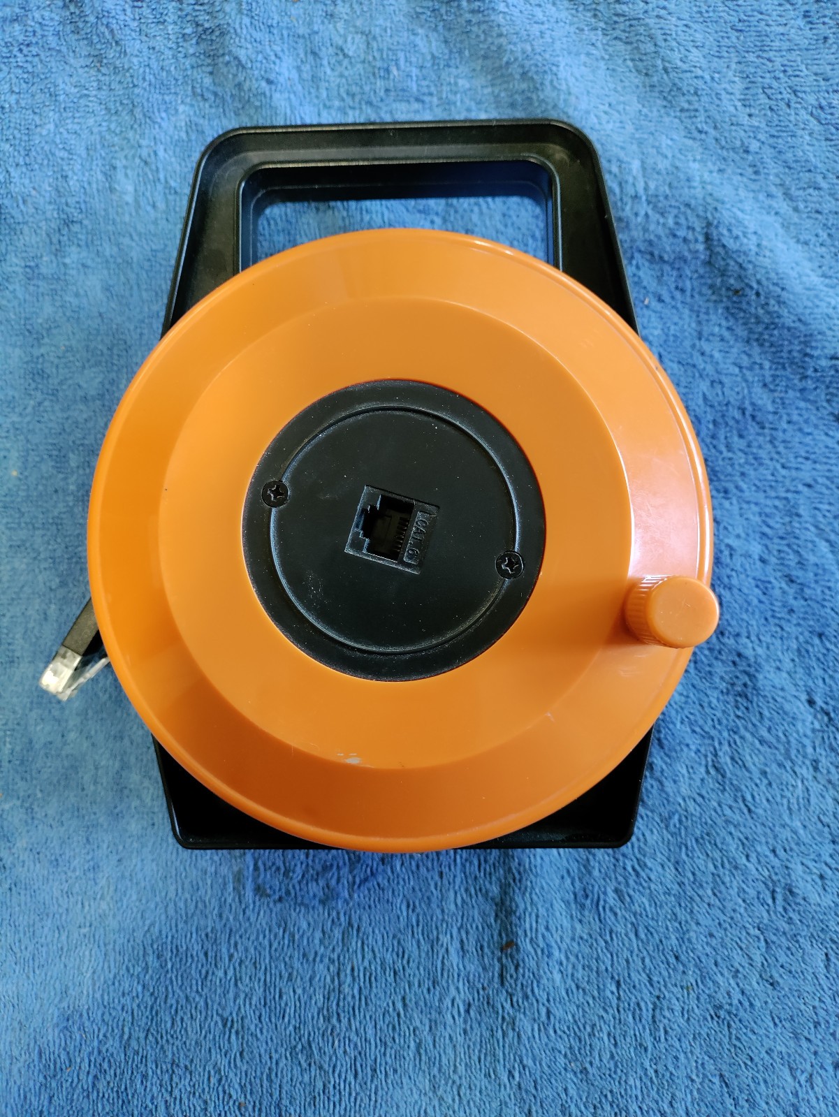 Extngo retractable network cable extender 50'