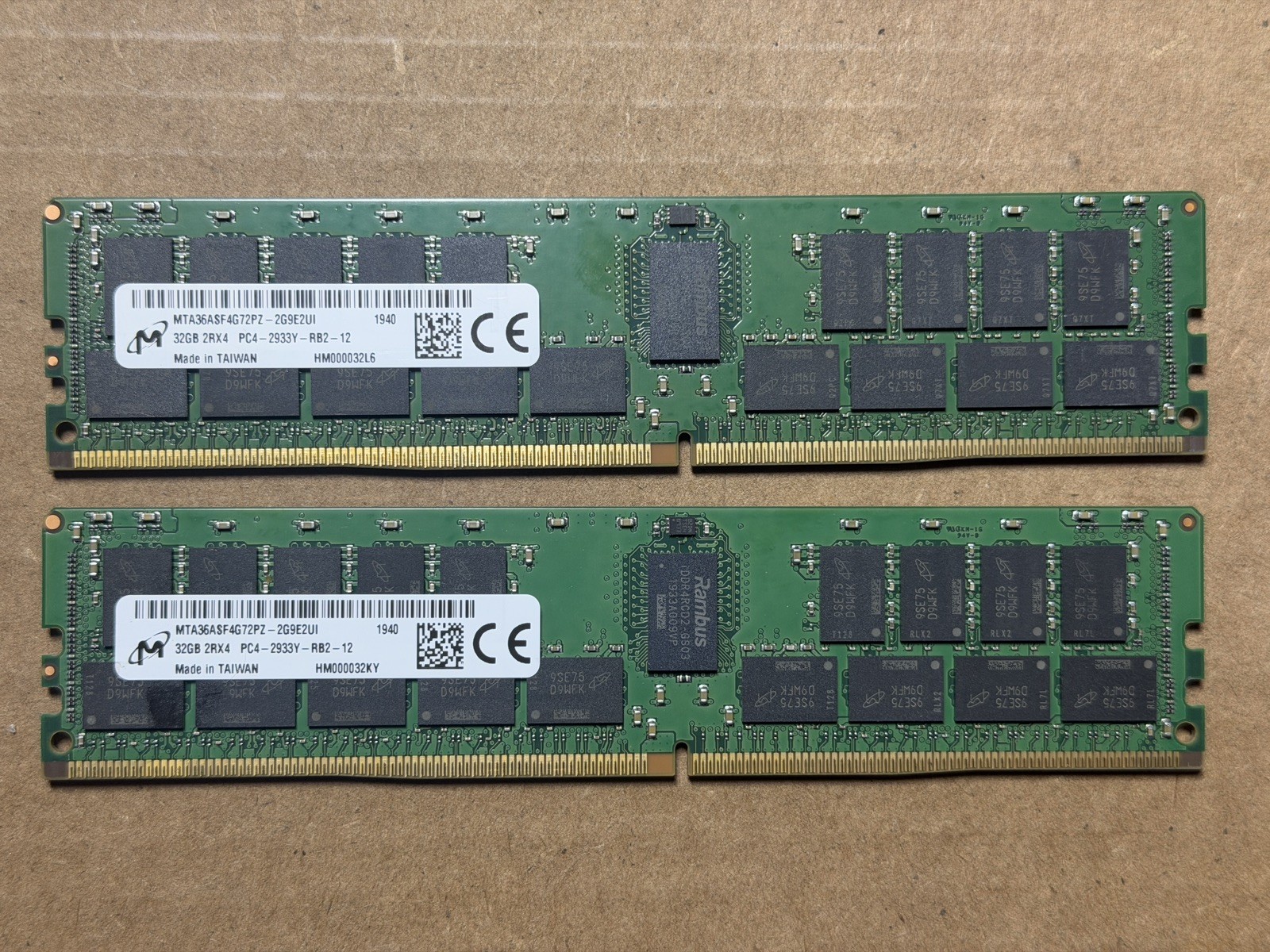 LOT 2x Micron 32GB 2Rx4 DDR4 PC4-2933Y REG ECC Server RAM MTA36ASF4G72PZ-2G9E2UI