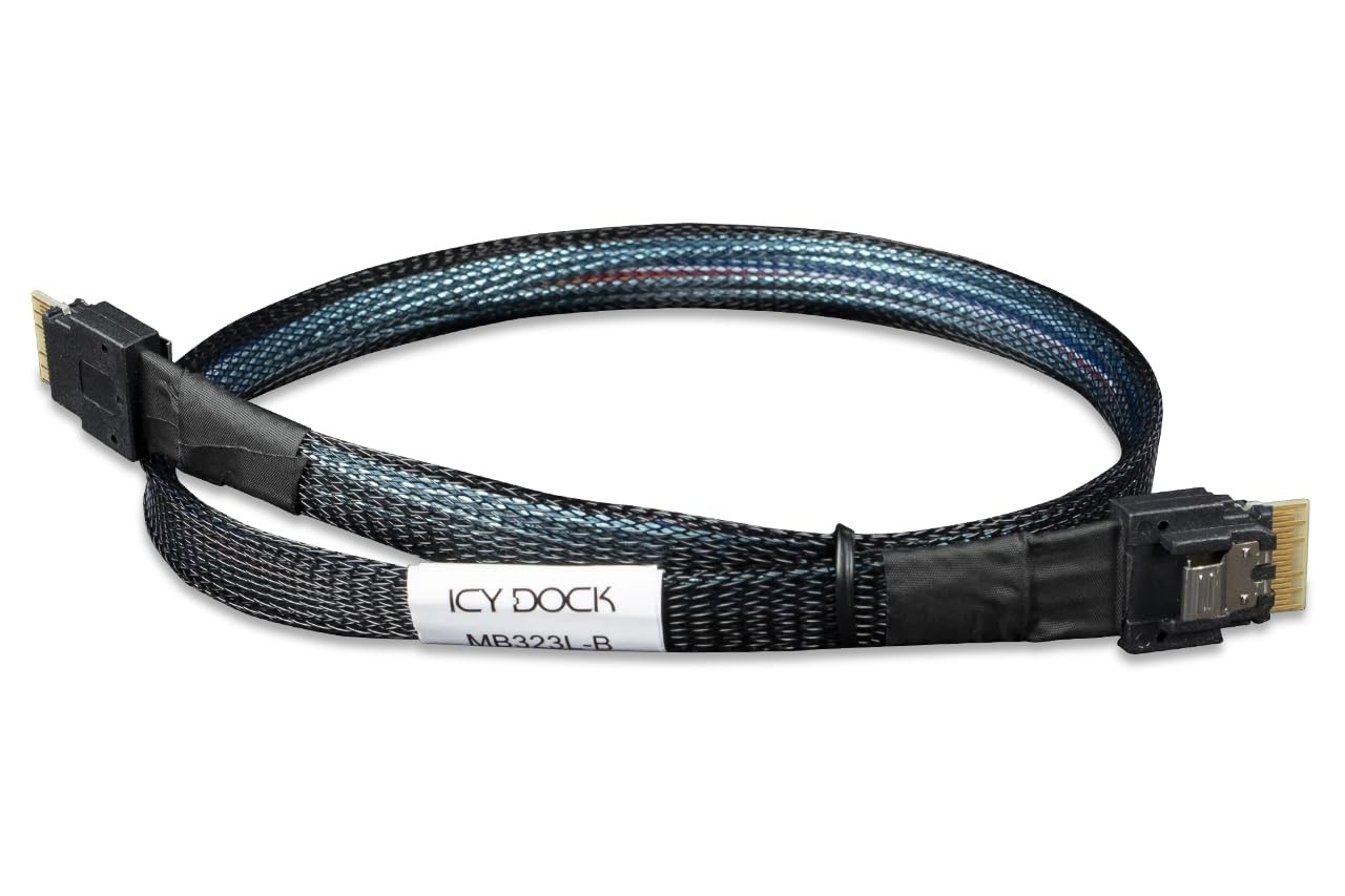 Icy Dock MB302LB MCIO SFF-TA-1016 8i to Dual OCuLink