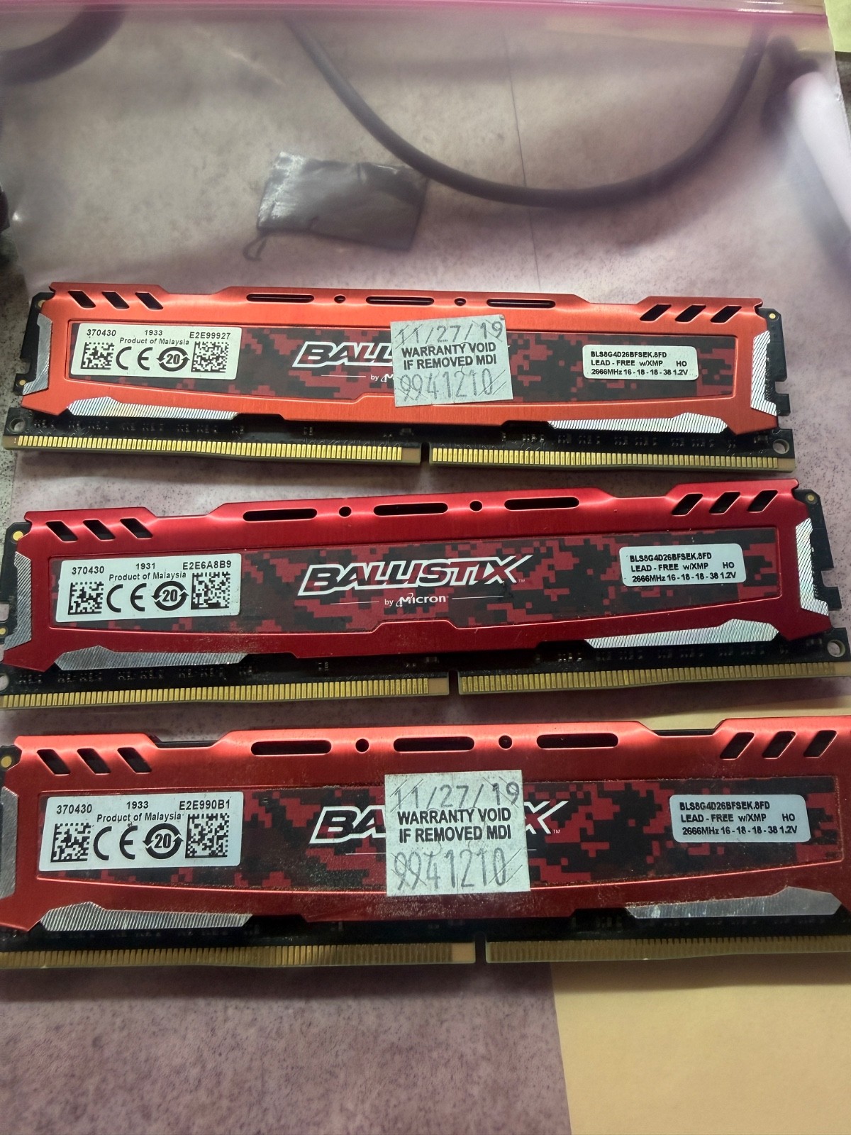 LOT OF 3 8 GB DDR4Ballistix Sport LT 24GB 3X8GB) DDR4 RAM 2666MHz BLS8G4D26BFSEK