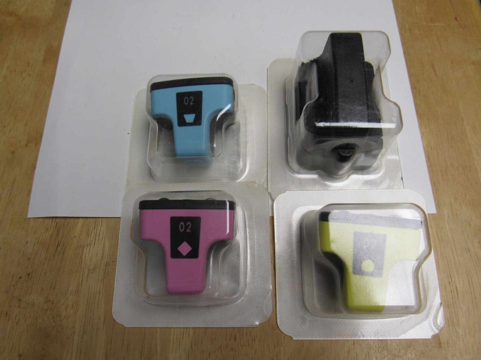 HP INVENT 02 INK CARTRIDGES Lot Of (4) C8733W, C8774W, C8775W C8721W  (J)